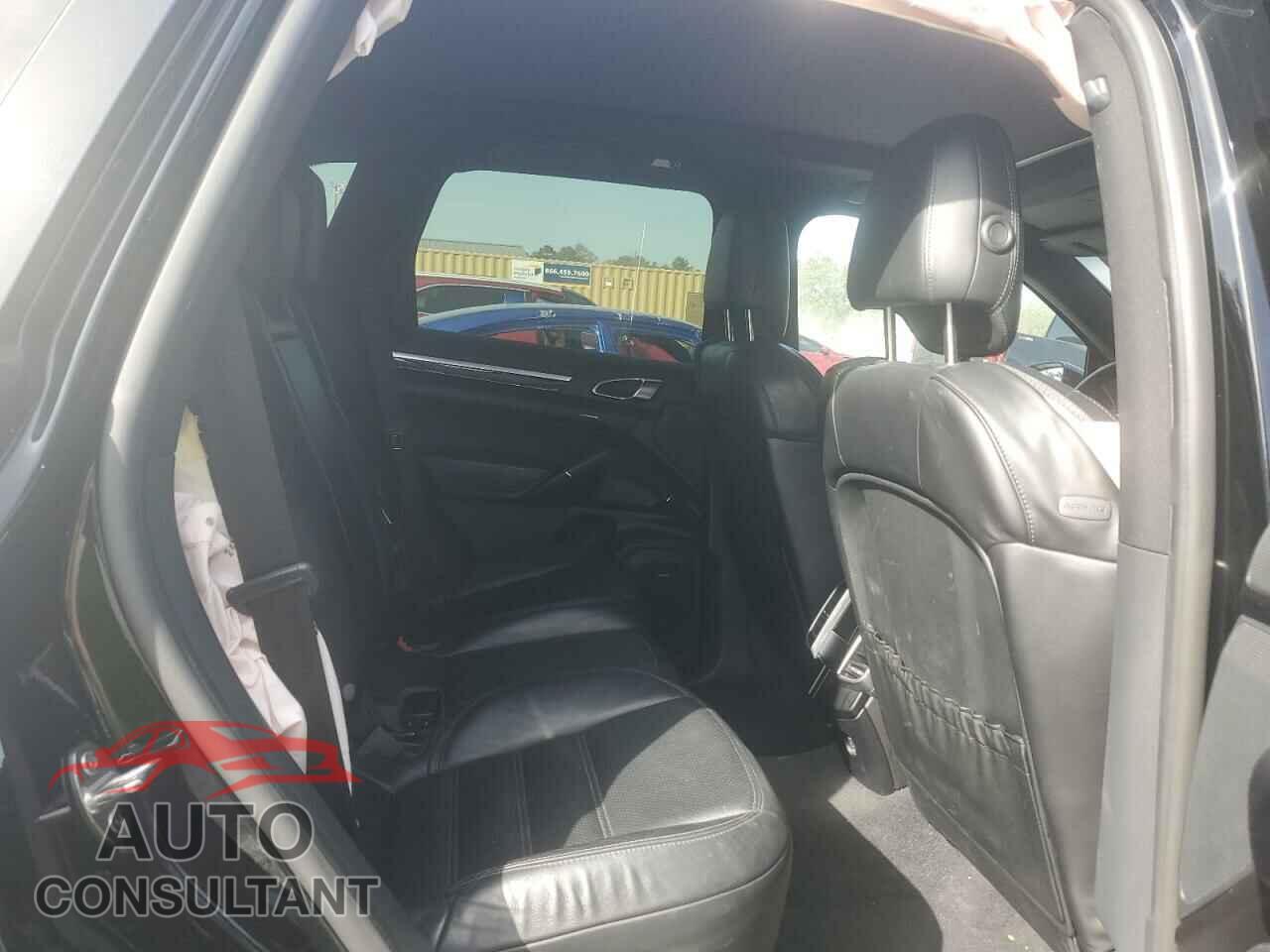 PORSCHE CAYENNE 2017 - WP1AA2A2XHKA89815