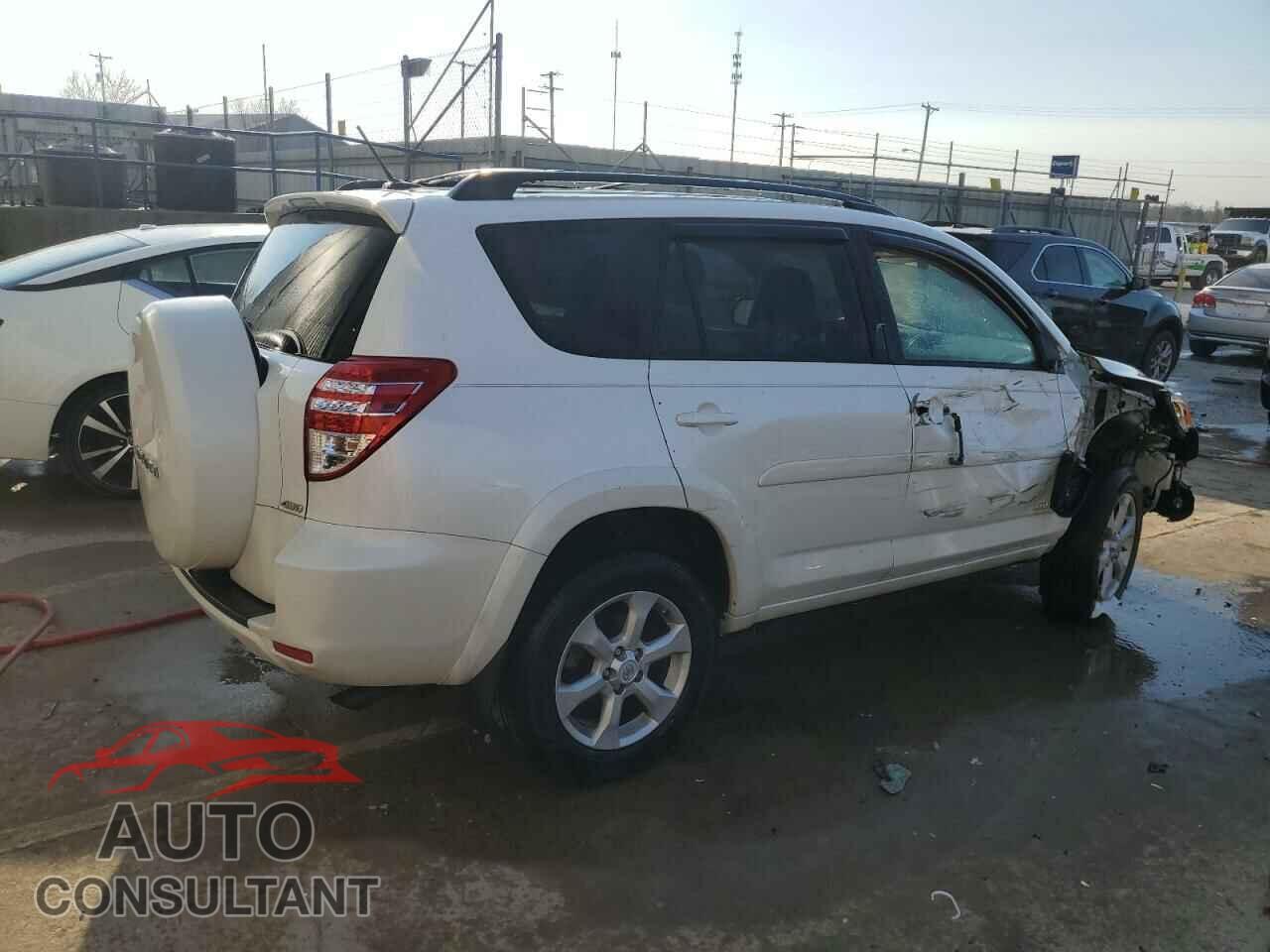 TOYOTA RAV4 2011 - 2T3DF4DV7BW157049