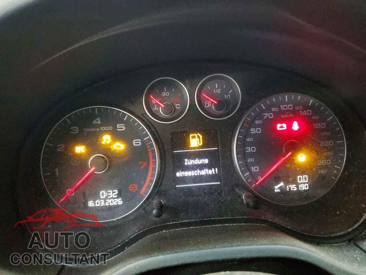 AUDI A3 2012 - WAUNECFM5CA087022