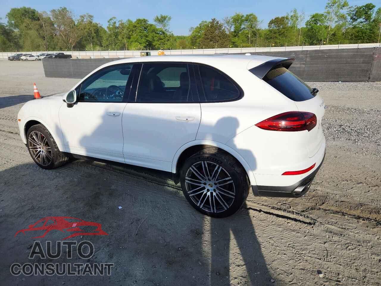 PORSCHE CAYENNE 2017 - WP1AA2A25HKA87471