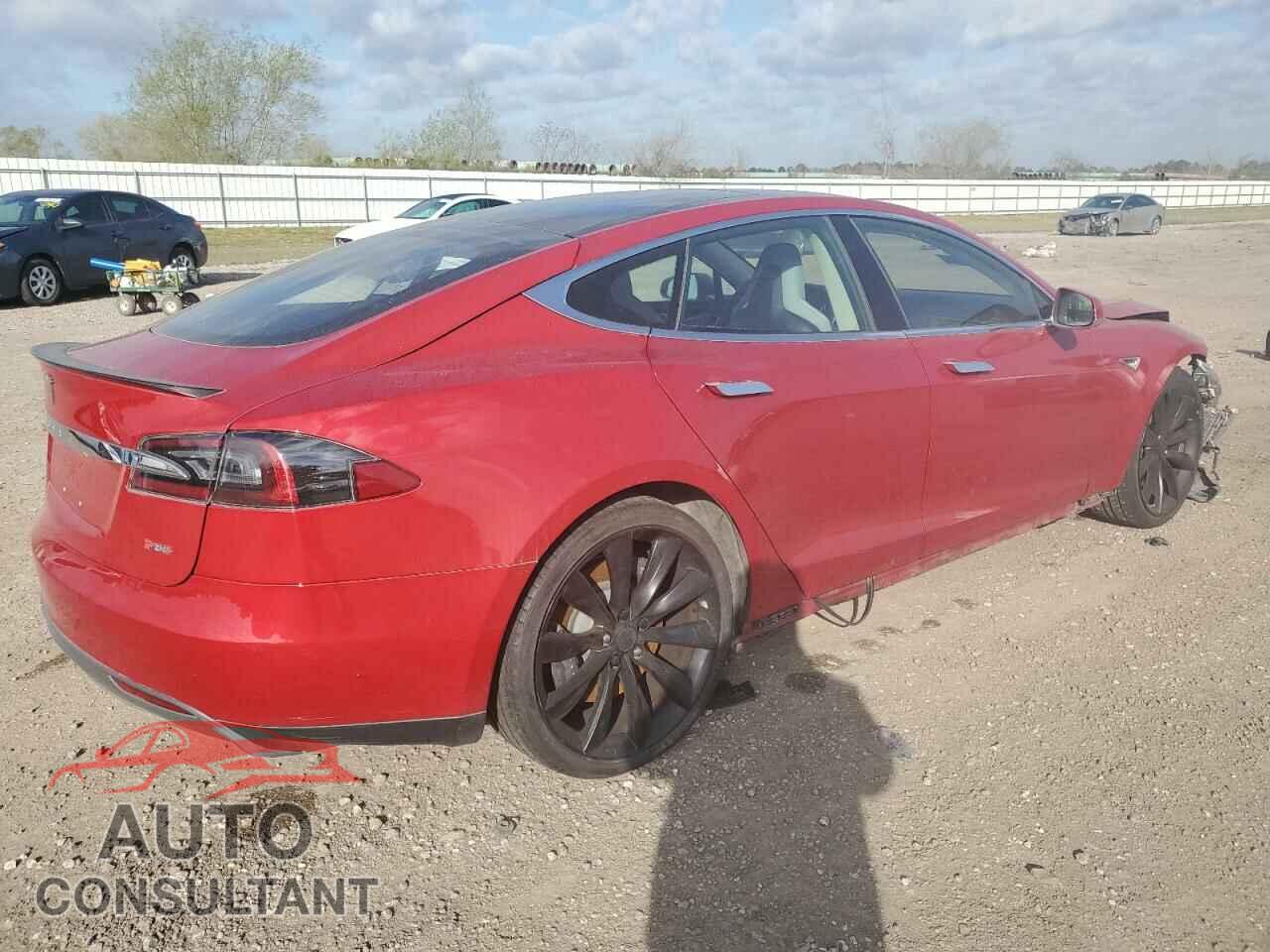 TESLA MODEL S 2013 - 5YJSA1DP0DFP11319