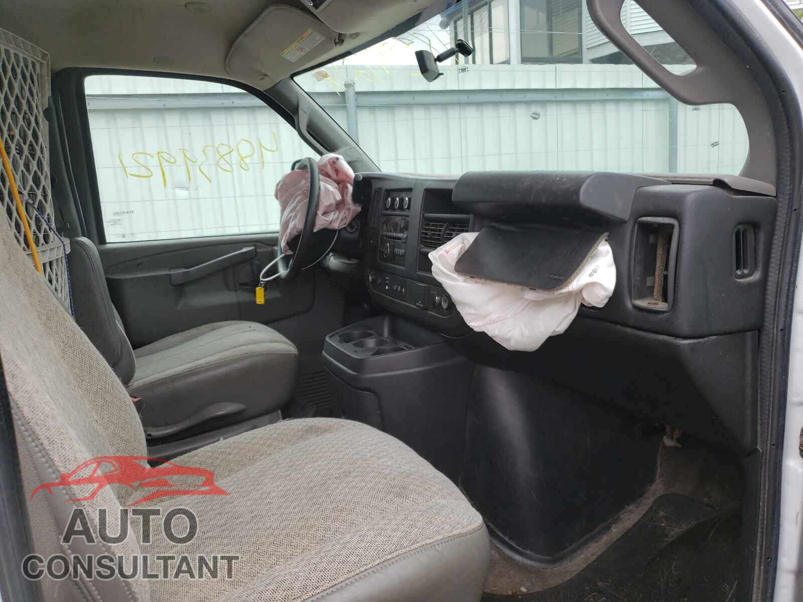 CHEVROLET EXPRESS 2016 - 1GAZGPFG5G1237290