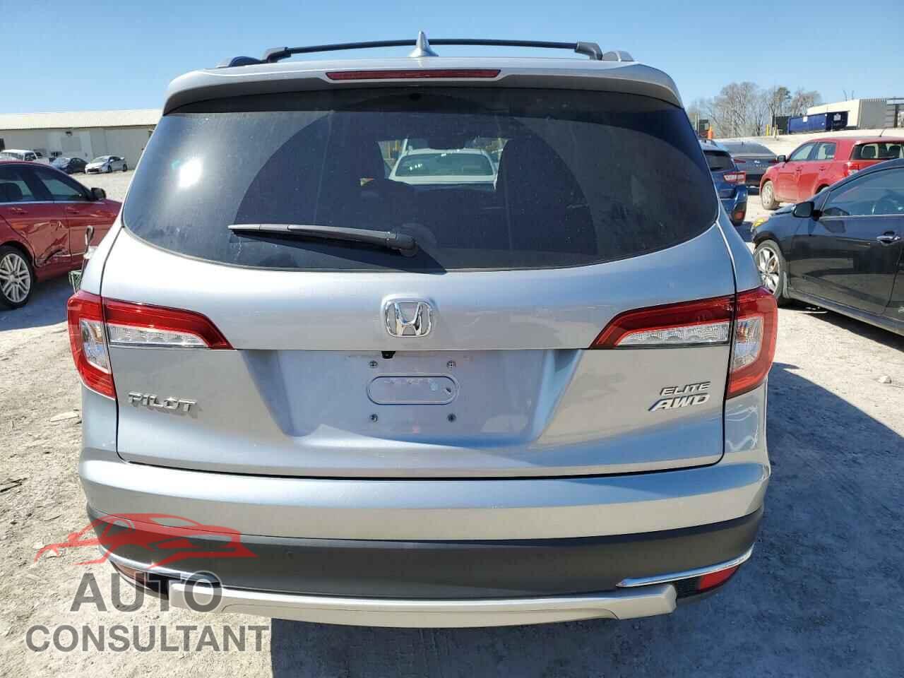 HONDA PILOT 2019 - 5FNYF6H04KB005473