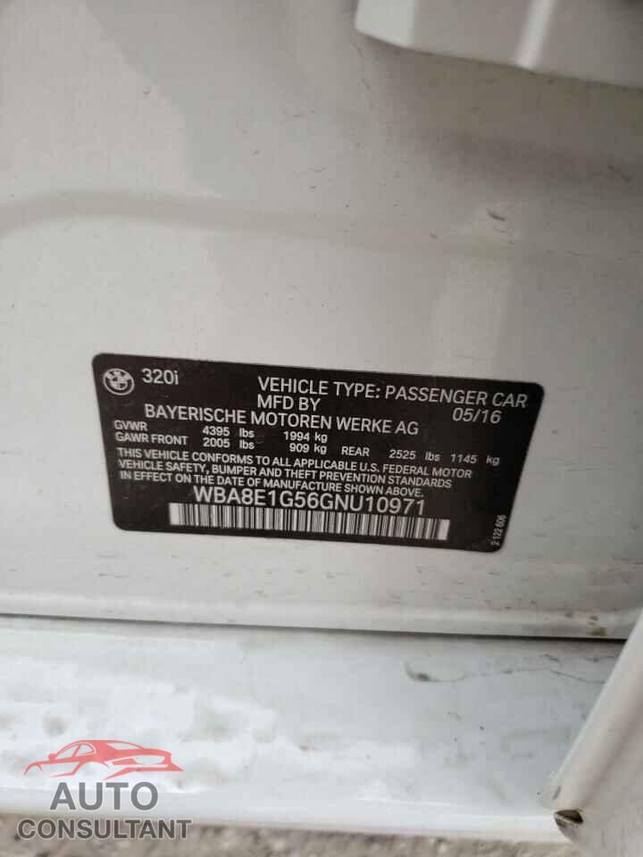 BMW 3 SERIES 2016 - WBA8E1G56GNU10971