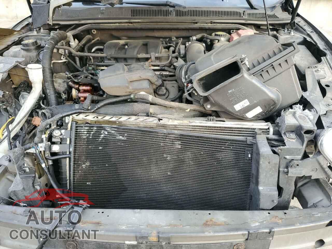 FORD TAURUS 2013 - 1FAHP2E86DG104892