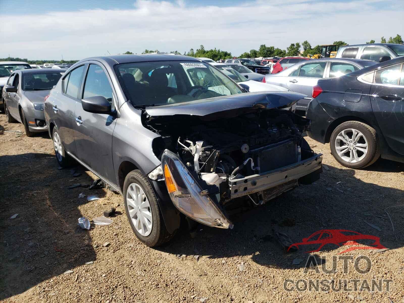NISSAN VERSA 2018 - 3N1CN7AP2JL858547