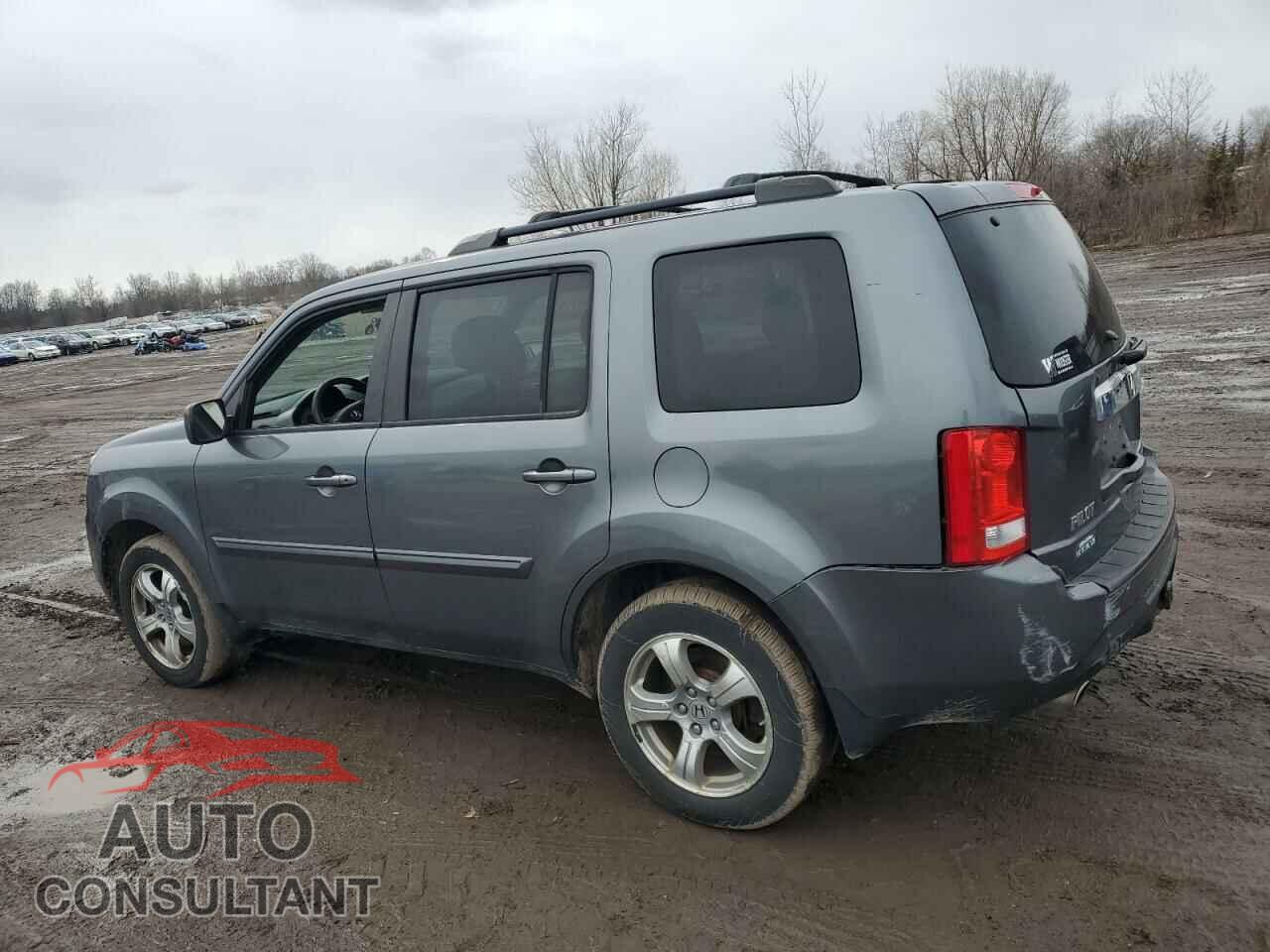 HONDA PILOT 2013 - 5FNYF4H44DB065909