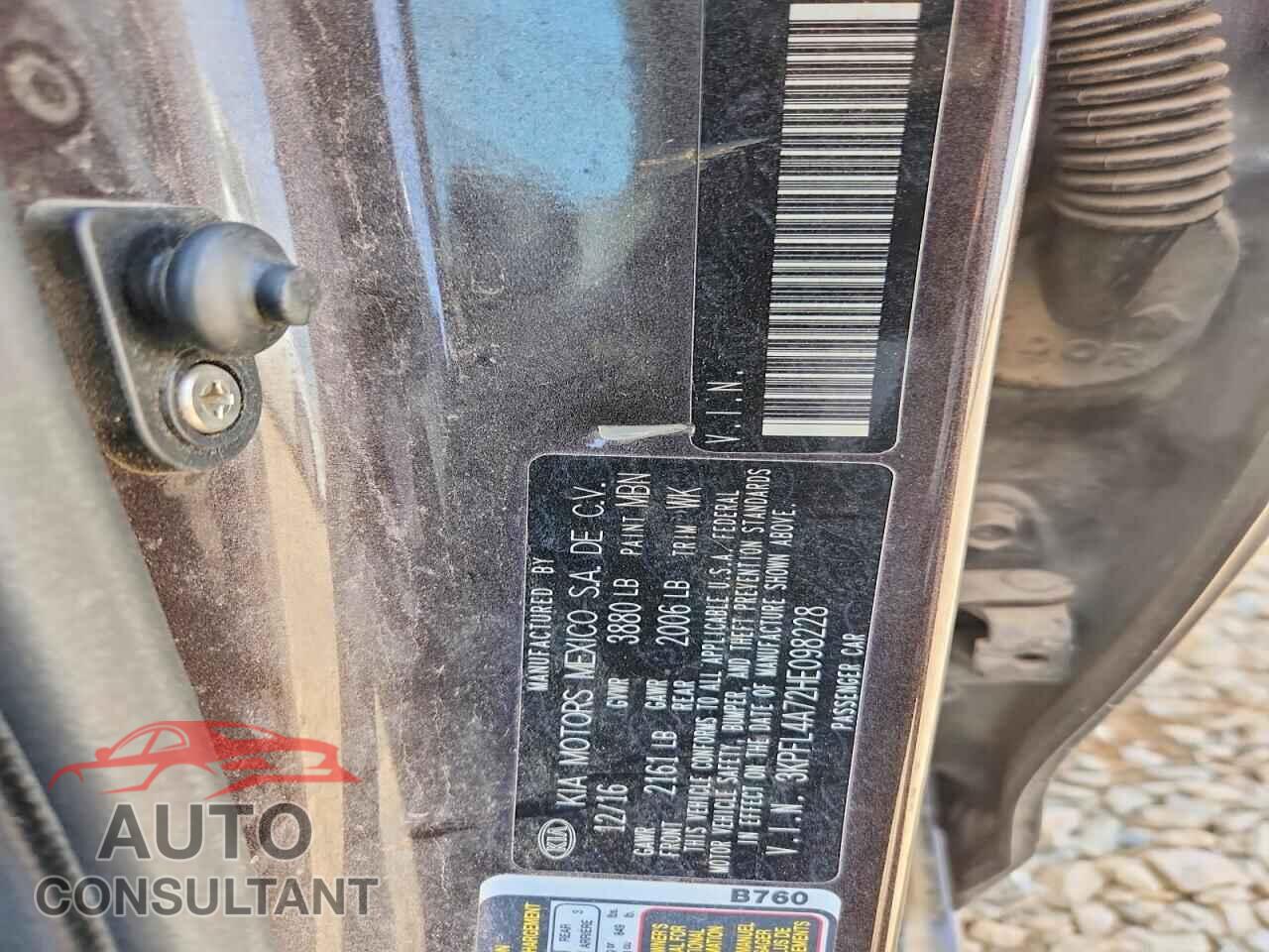 KIA FORTE 2017 - 3KPFL4A72HE098228