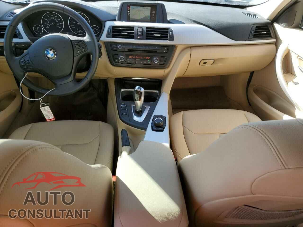BMW 3 SERIES 2014 - WBA3B1C51EP680197