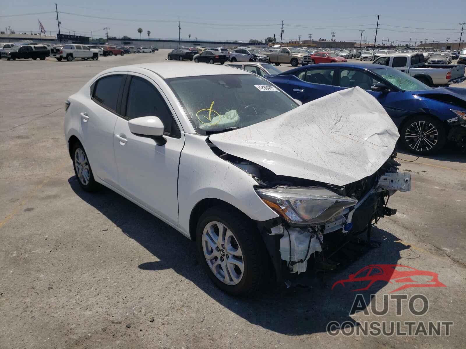 TOYOTA YARIS 2018 - 3MYDLBYV8JY314752