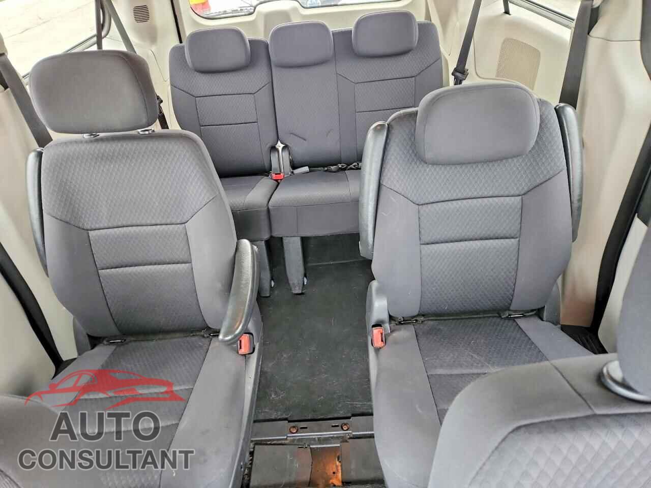 DODGE CARAVAN 2010 - 2D4RN3D1XAR438256