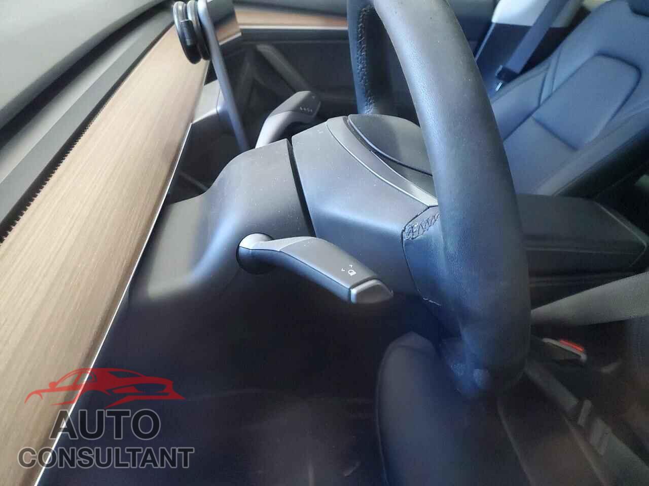 TESLA MODEL 3 2023 - 5YJ3E1EA8PF690498