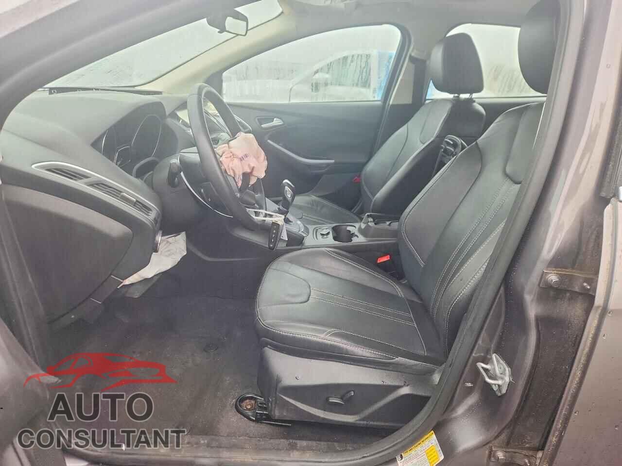 FORD FOCUS 2014 - 1FADP3N26EL268183