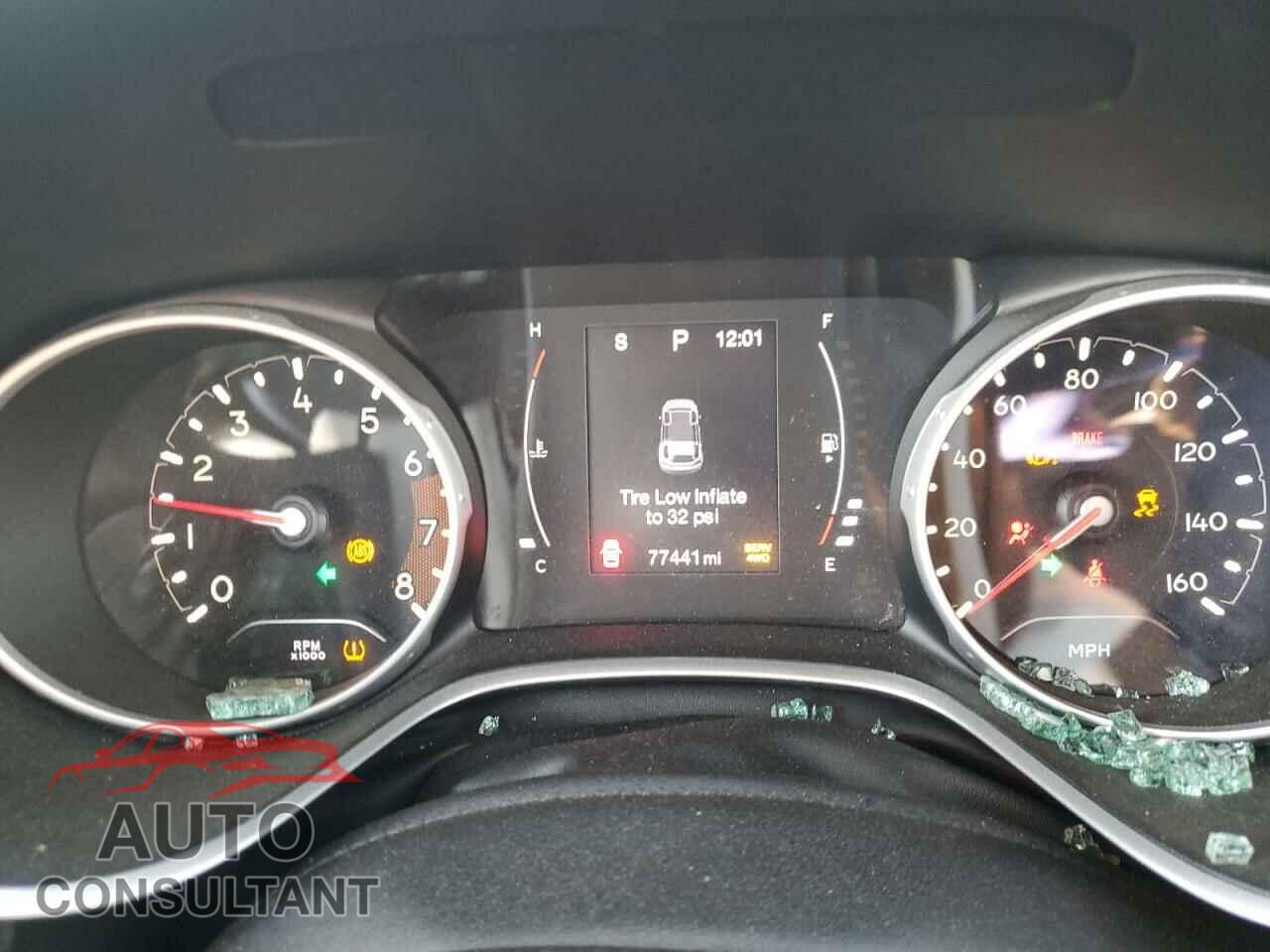JEEP COMPASS 2018 - 3C4NJDBB7JT255919