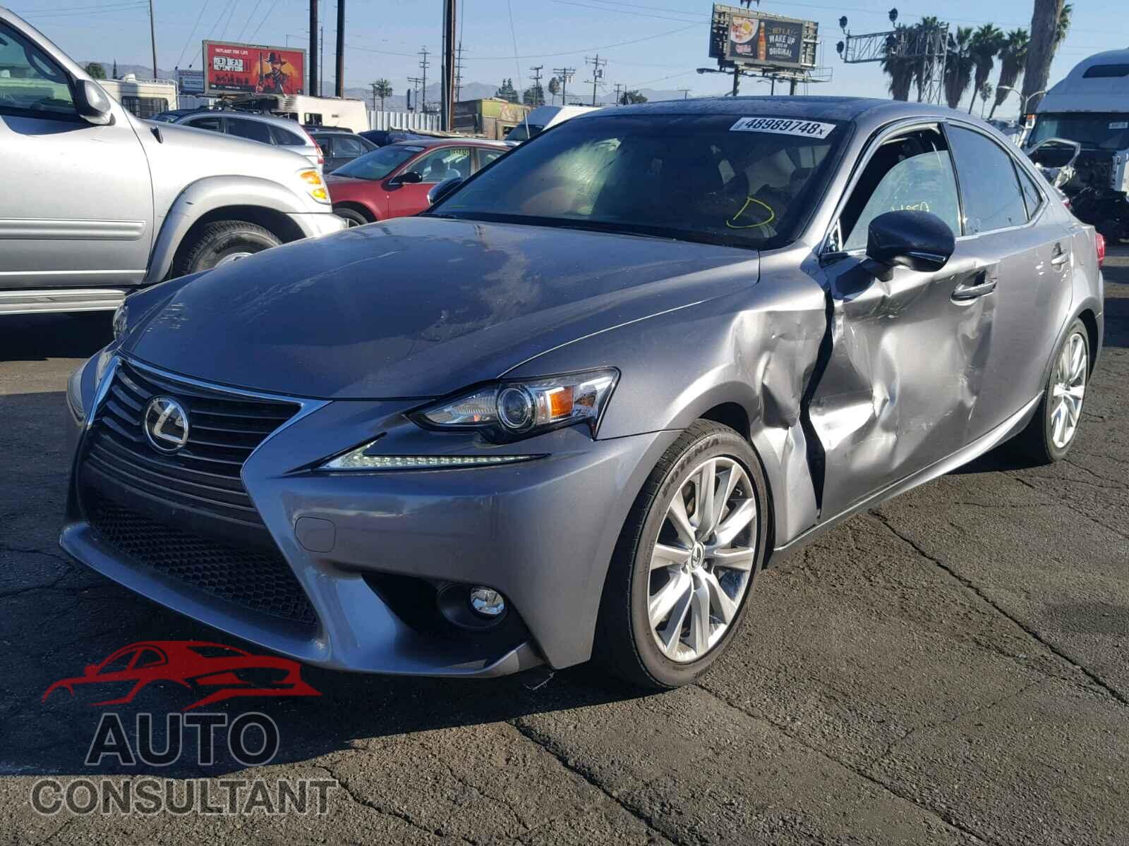 LEXUS IS 2016 - JTHBA1D21G5025606