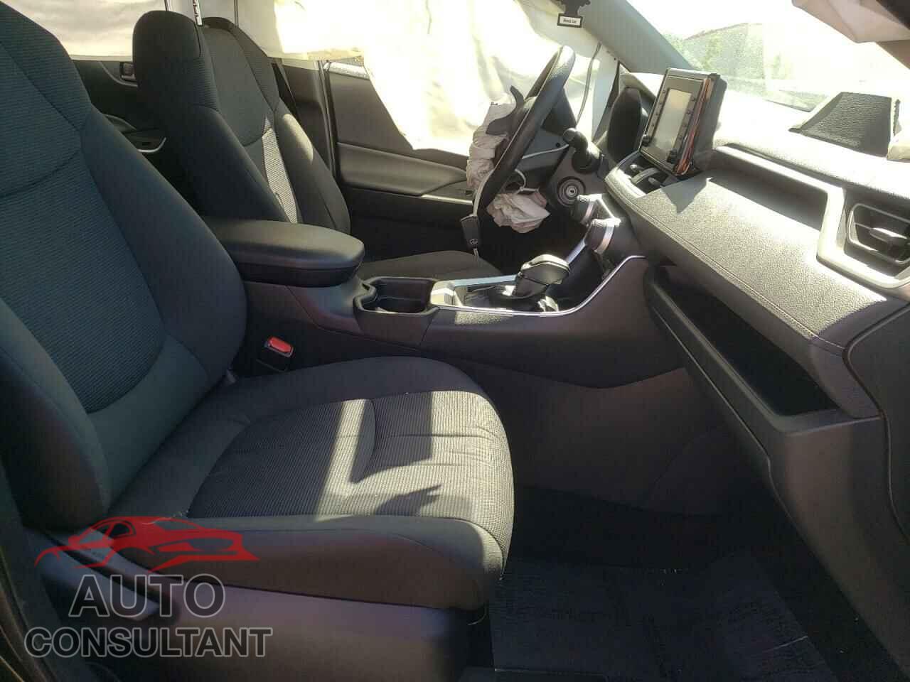 TOYOTA RAV4 2019 - JTMF1RFV0KD044171