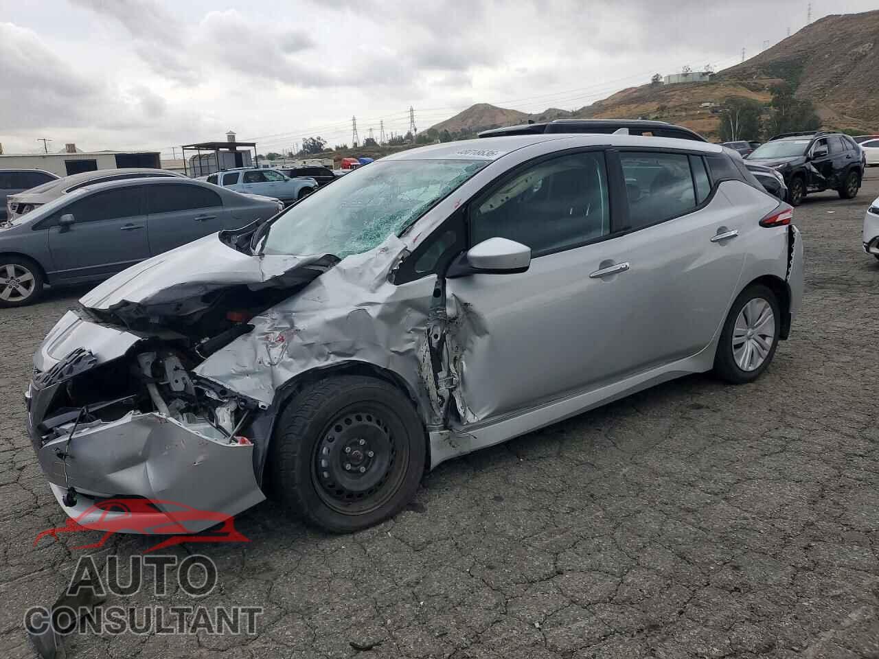 NISSAN LEAF 2022 - 1N4AZ1BV2NC555293