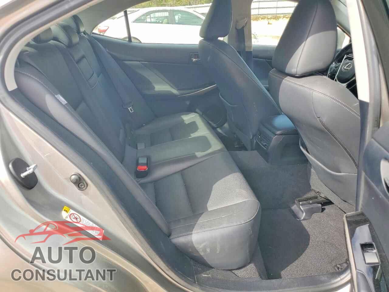 LEXUS IS 2016 - JTHBA1D23G5001792