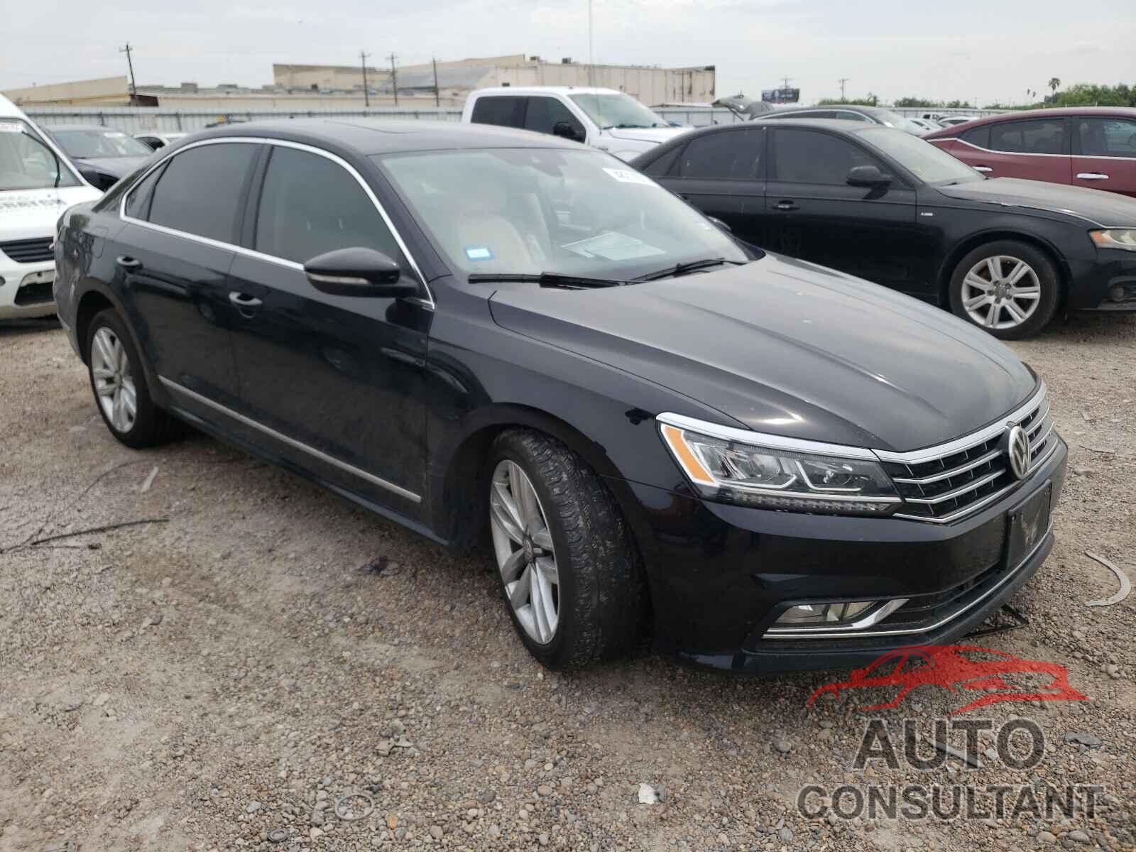 VOLKSWAGEN PASSAT 2017 - 1VWCT7A38HC067460