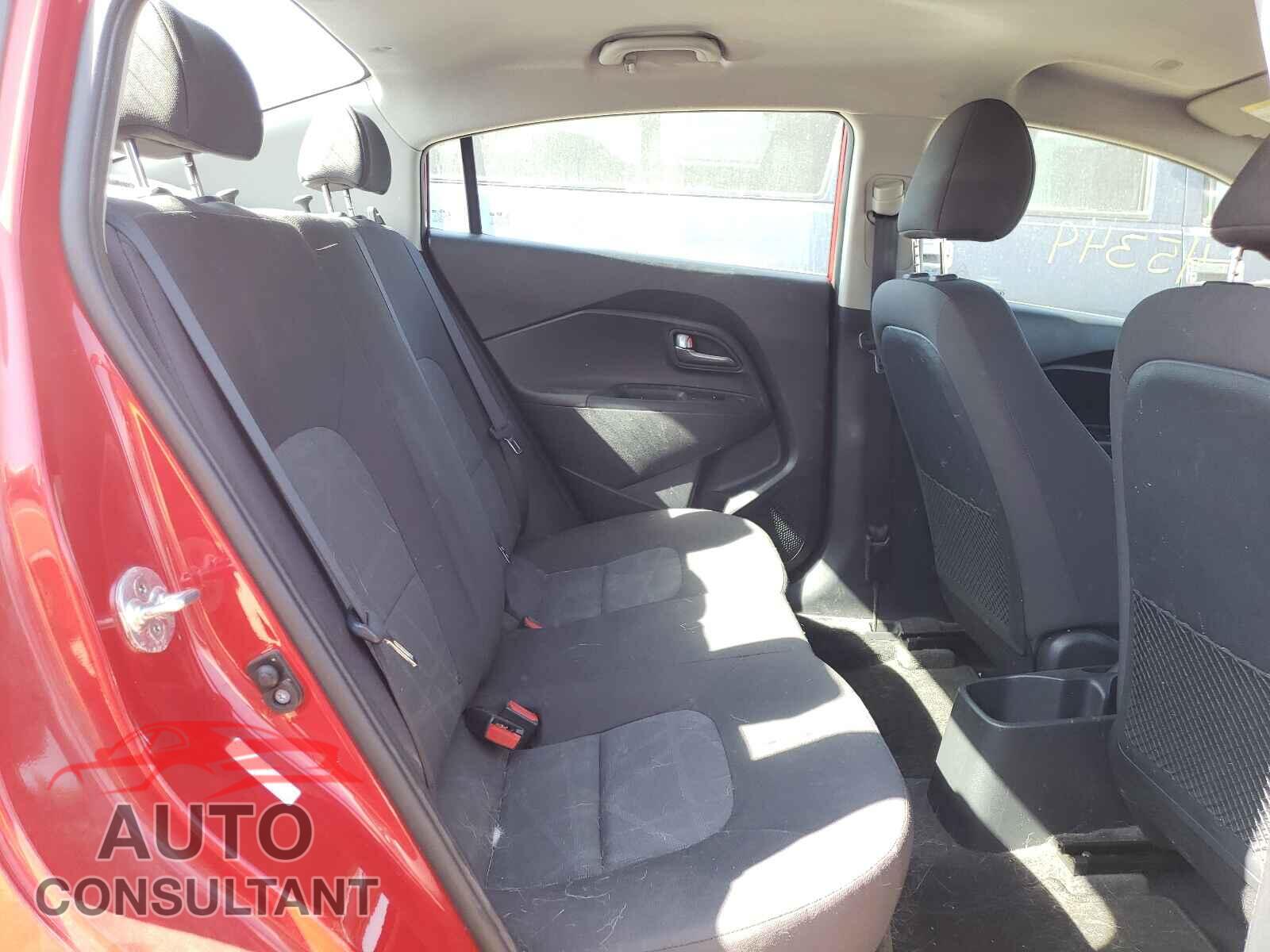 KIA RIO 2017 - KNADM4A37H6010309
