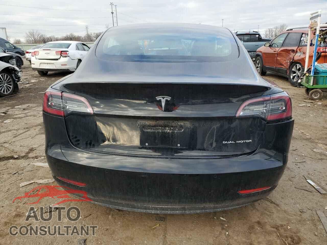 TESLA MODEL 3 2018 - 5YJ3E1EB5JF068439