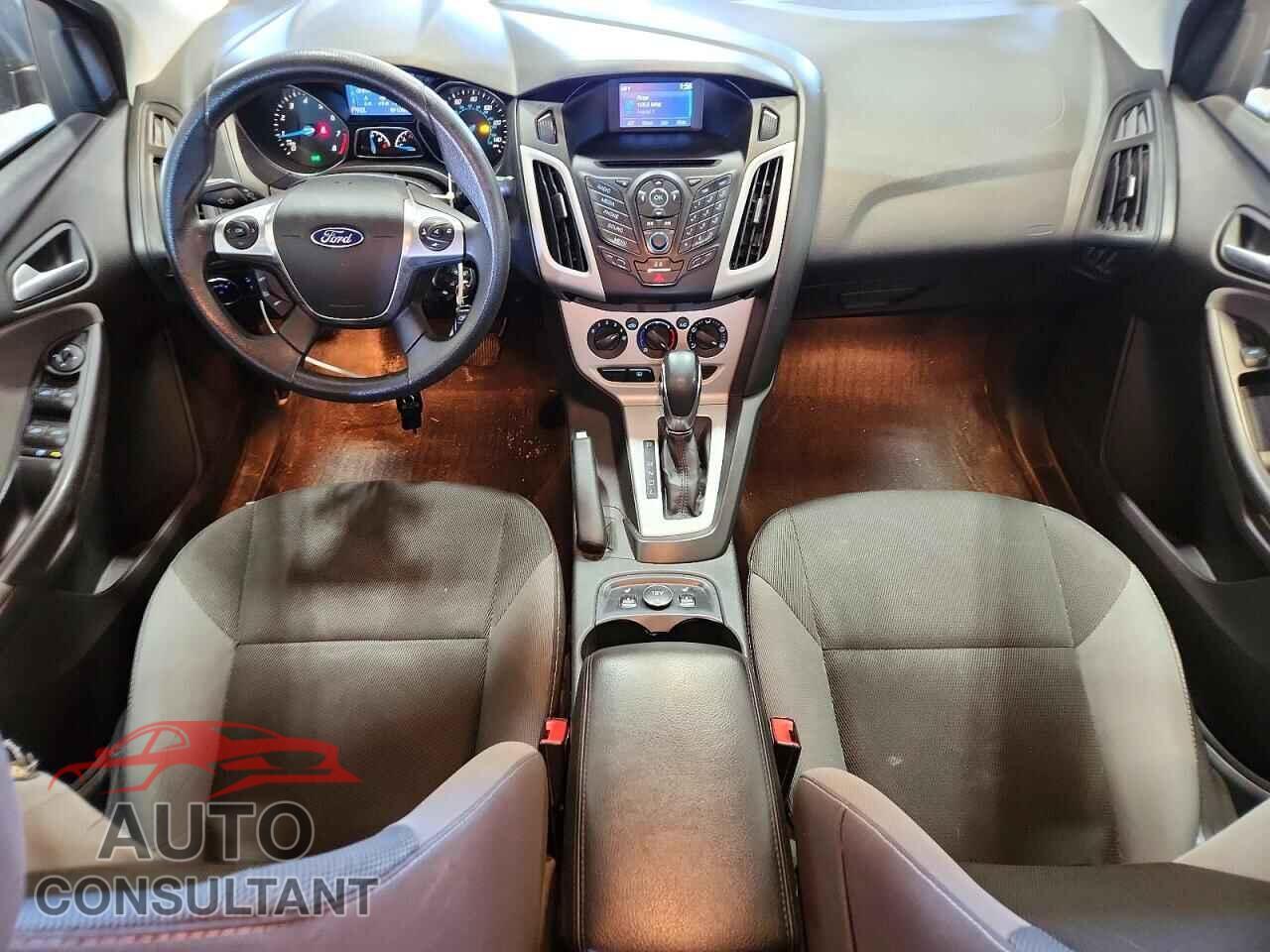 FORD FOCUS 2014 - 1FADP3F22EL402041