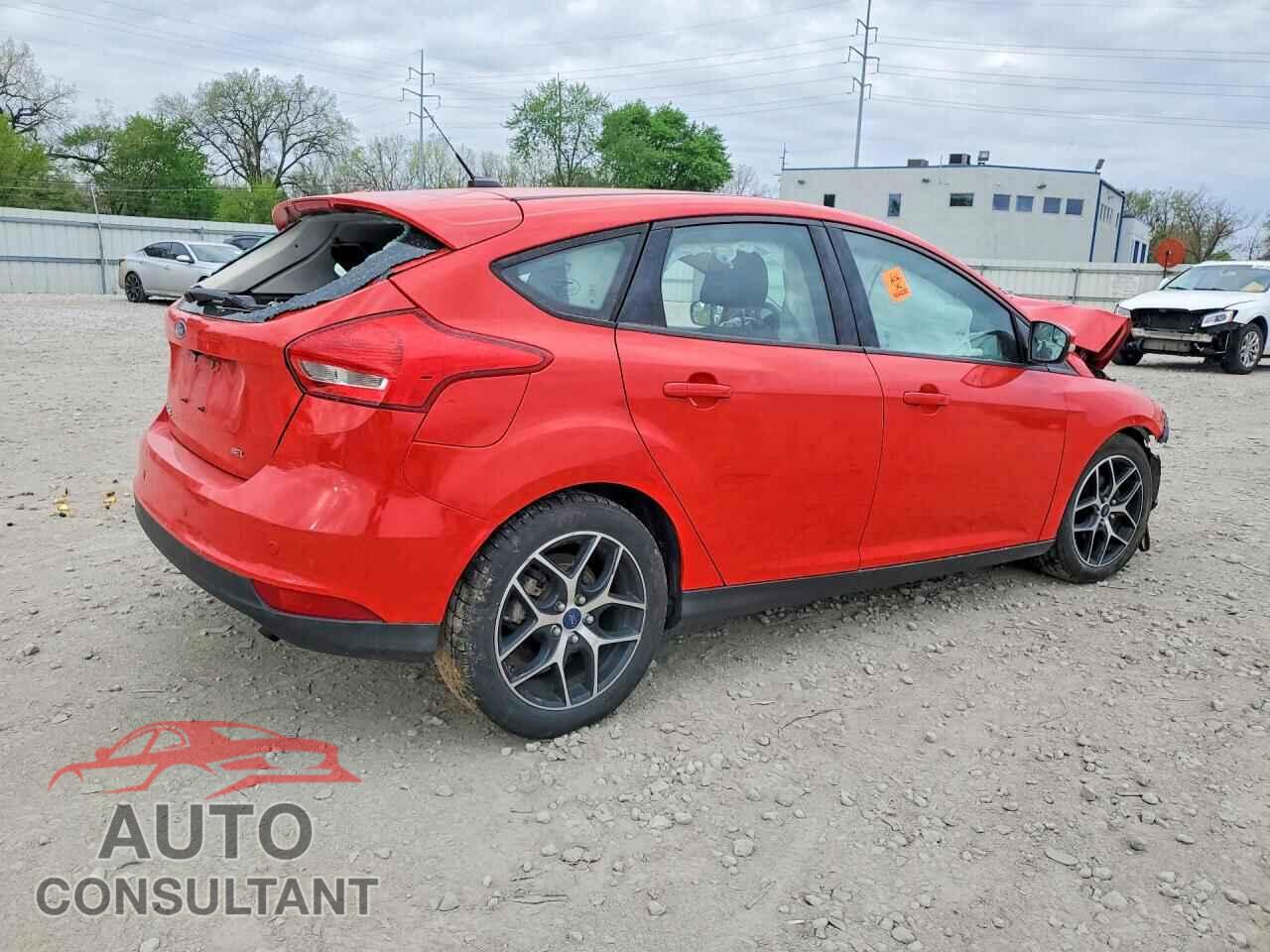 FORD FOCUS 2017 - 1FADP3M28HL219038