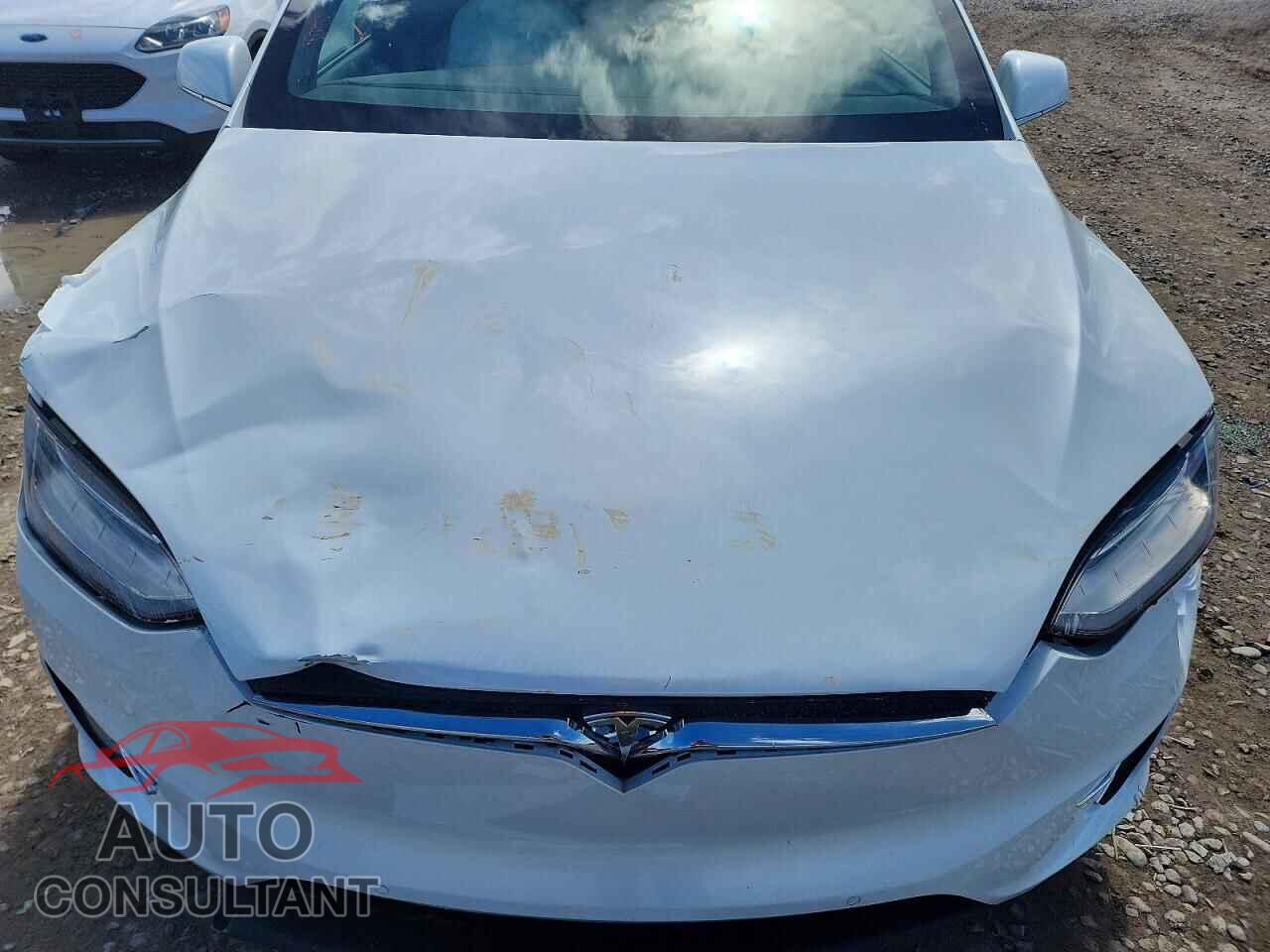 TESLA MODEL X 2017 - 5YJXCBE21HF029550