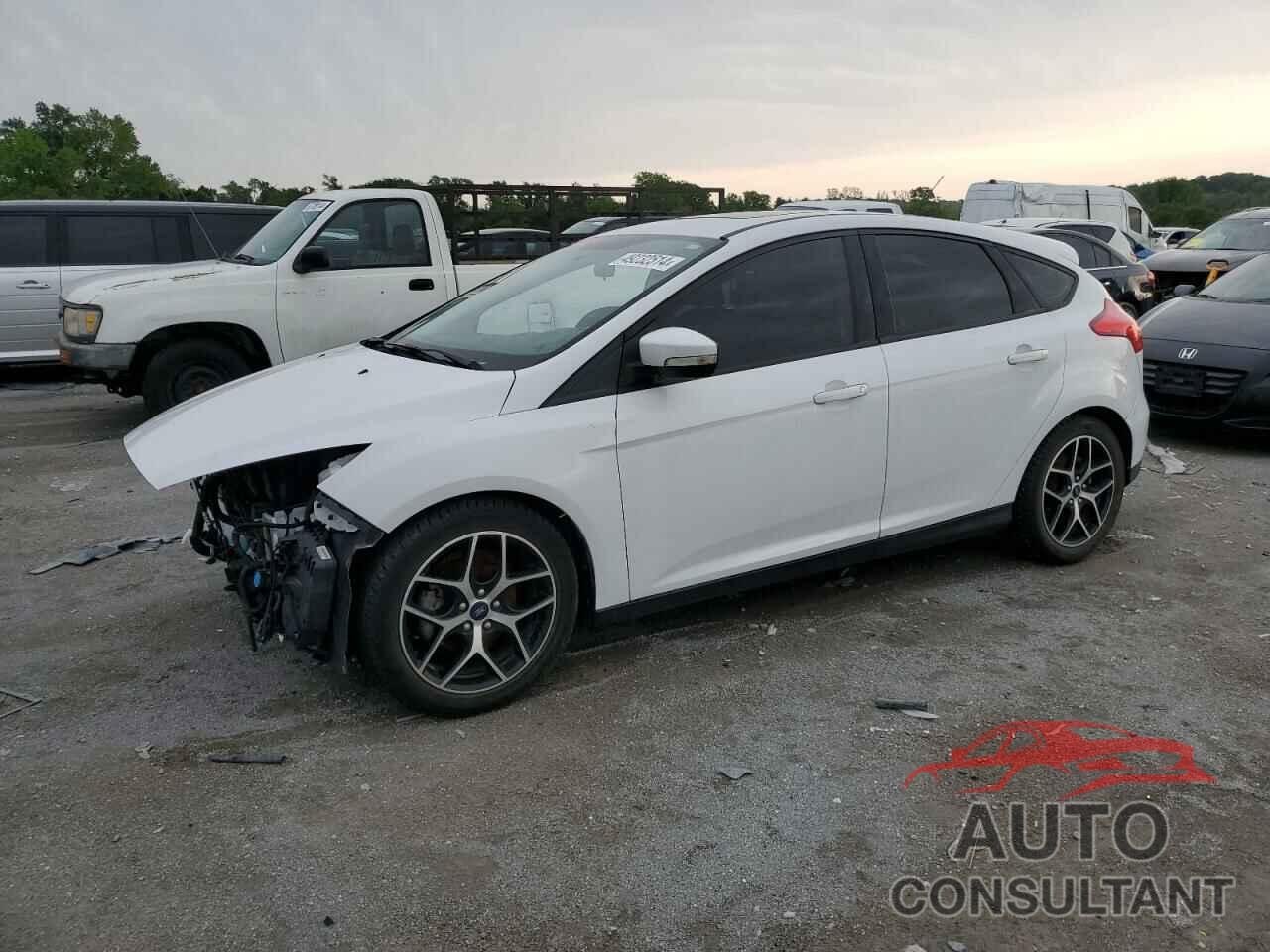 FORD FOCUS 2018 - 1FADP3M2XJL312889