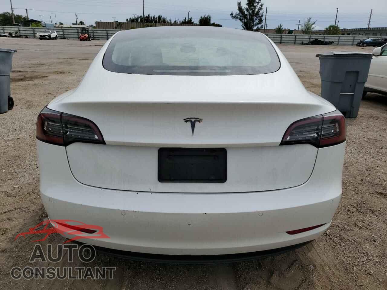 TESLA MODEL 3 2021 - 5YJ3E1EA3MF988971