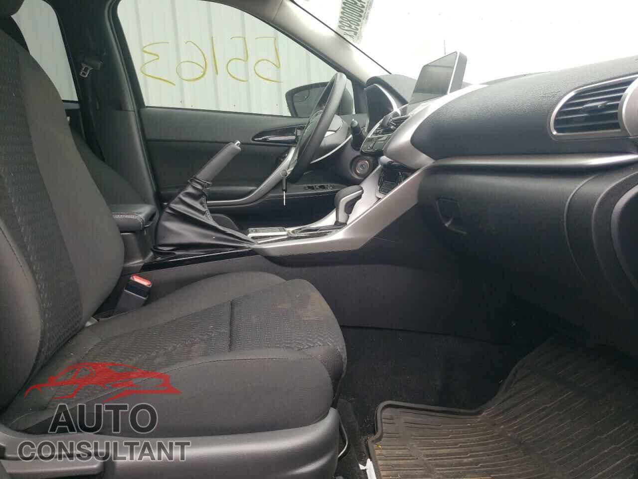 MITSUBISHI ECLIPSE 2018 - JA4AT4AA8JZ065583