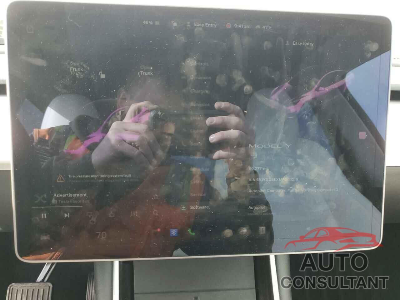 TESLA MODEL Y 2021 - 5YJYGDEEXMF063219