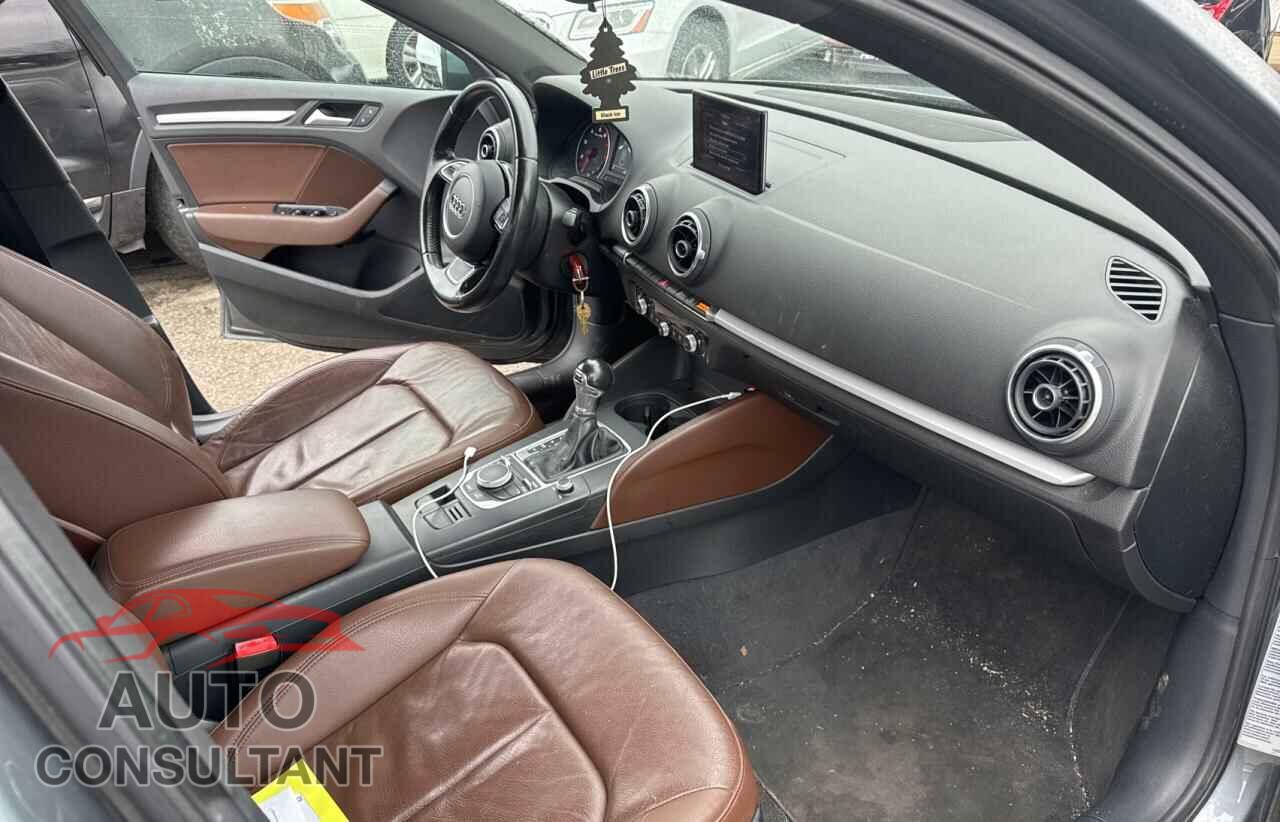 AUDI A3 2015 - WAUACGFF6F1061515