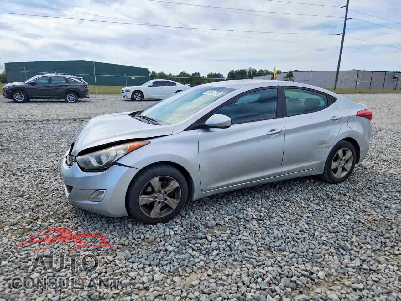 HYUNDAI ELANTRA 2012 - KMHDH4AE2CU241045