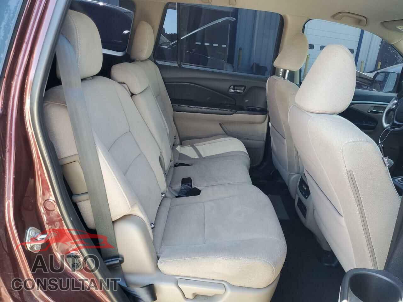 HONDA PILOT 2018 - 5FNYF5H35JB026156