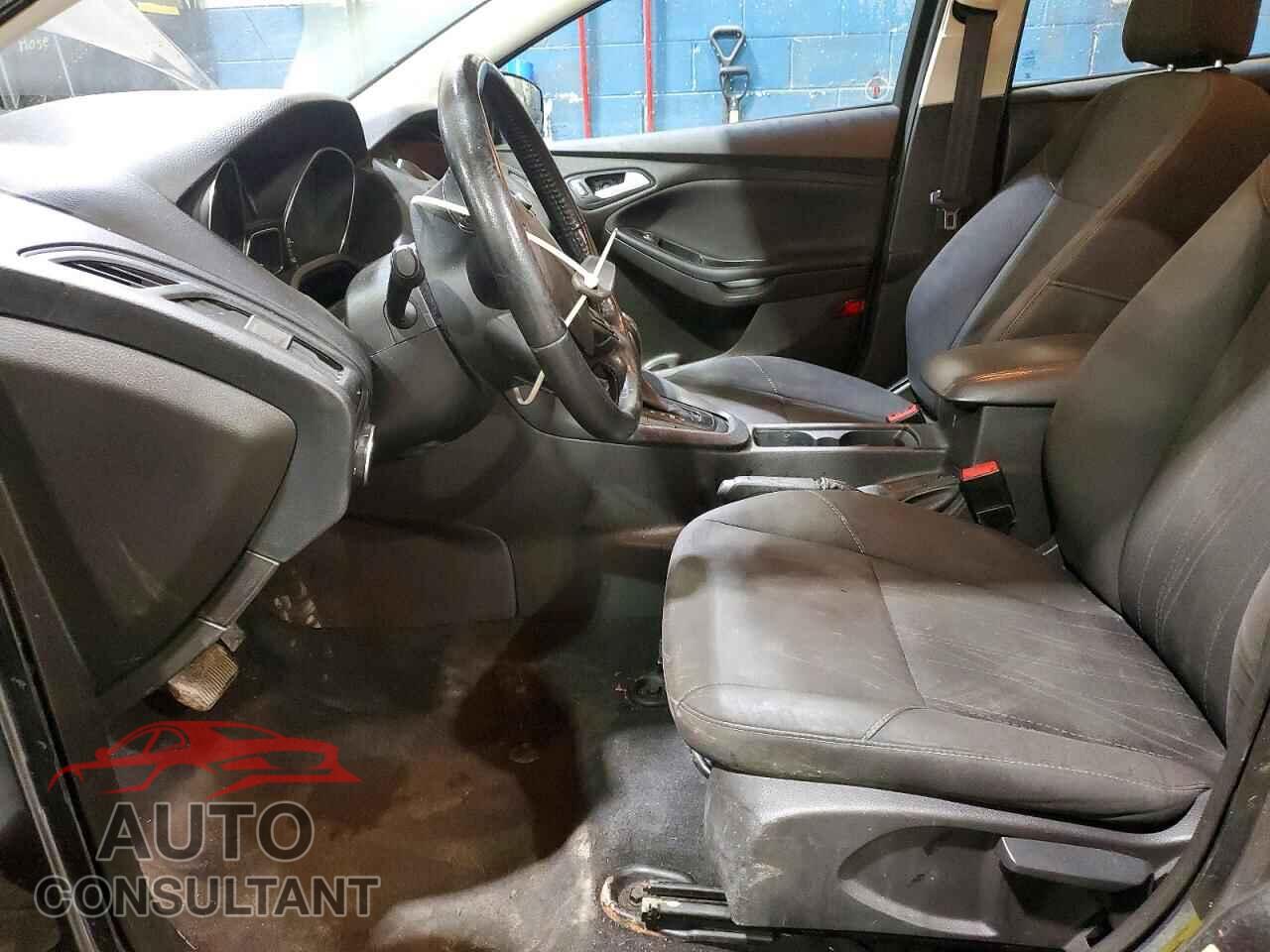 FORD FOCUS 2016 - 1FADP3F28GL295516