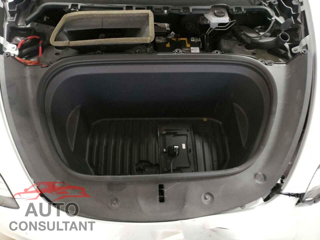 TESLA MODEL Y 2021 - 5YJYGDEEXMF079744