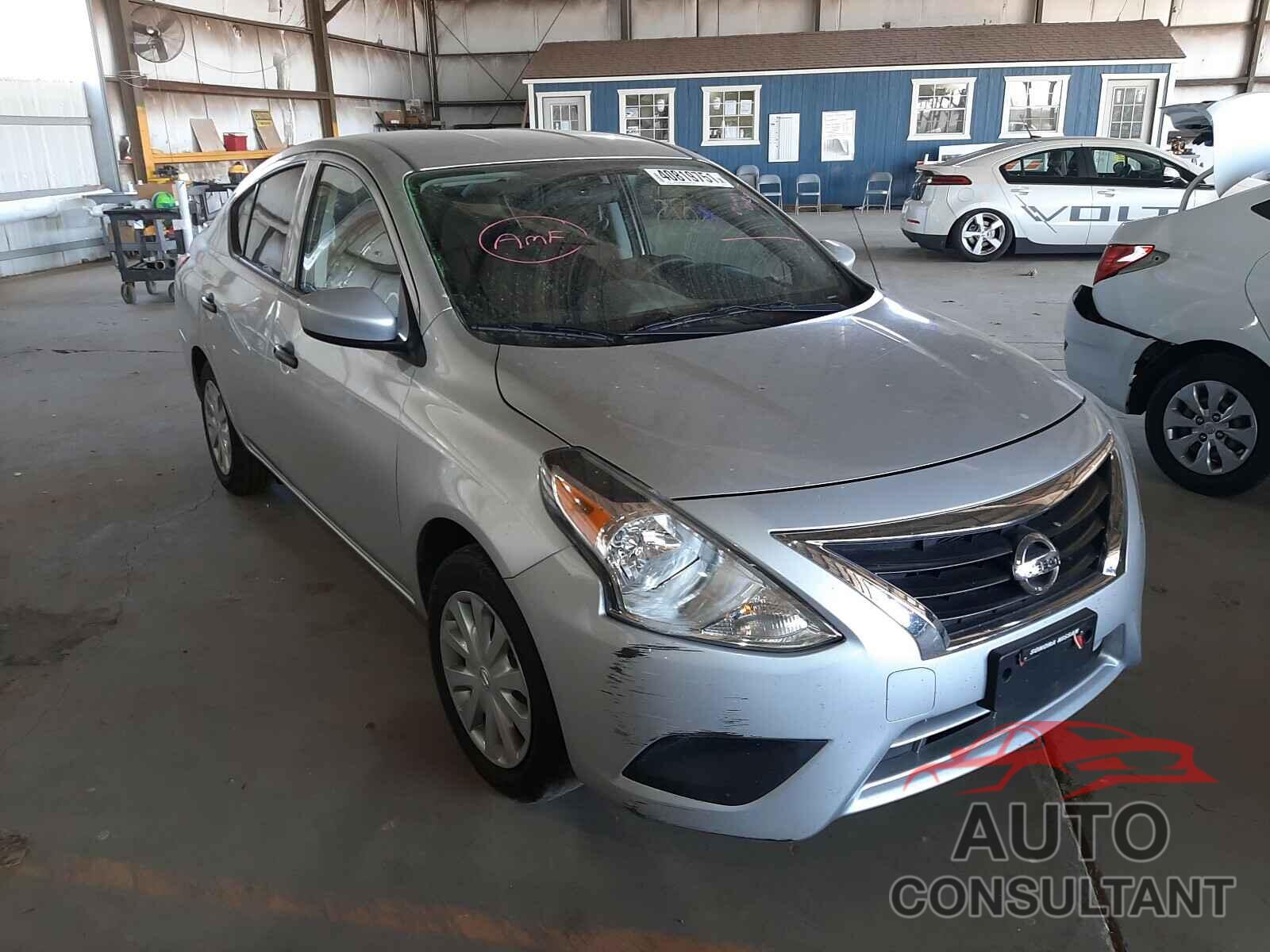 NISSAN VERSA 2017 - 3N1CN7AP4HL817041