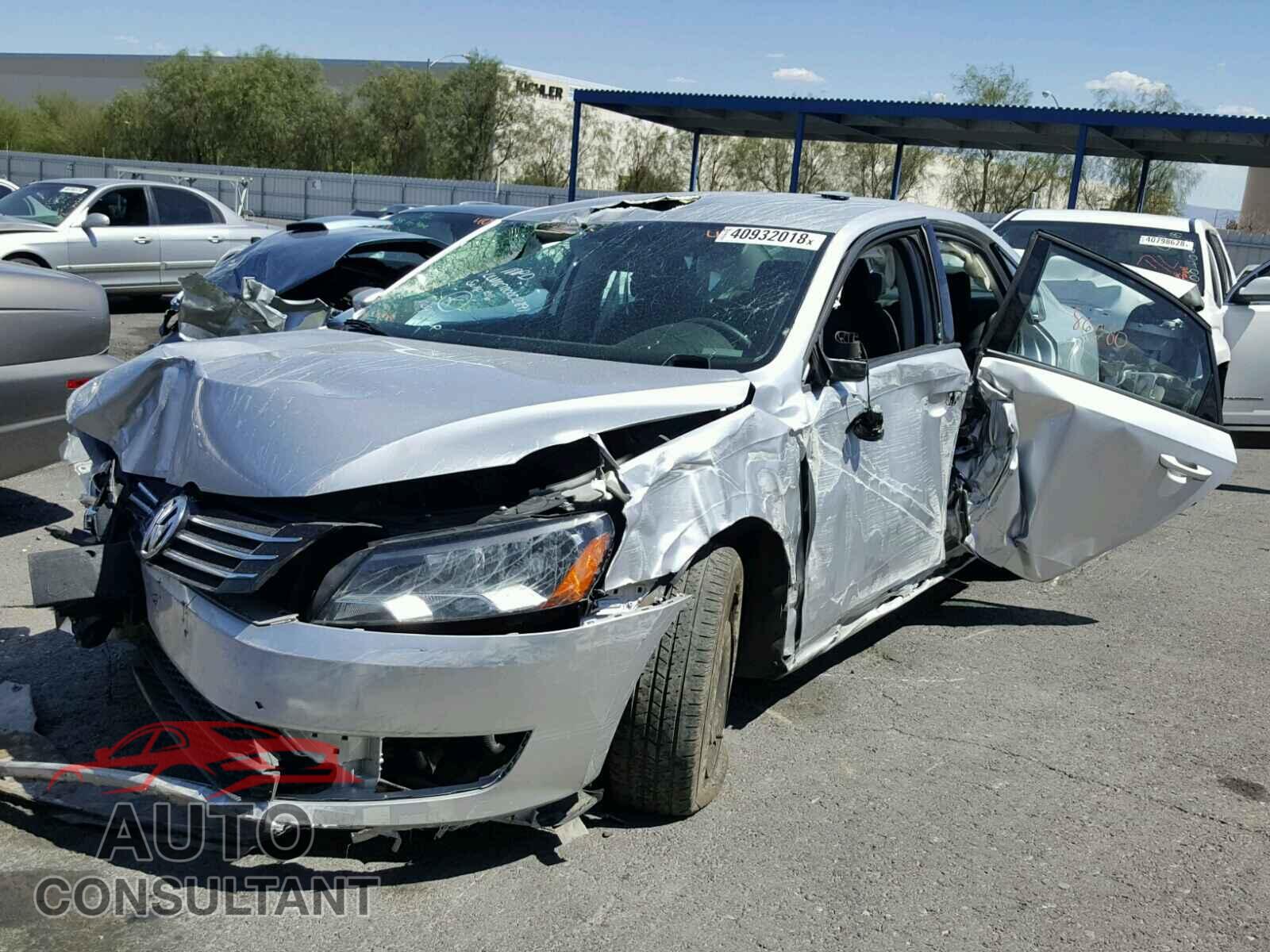 VOLKSWAGEN PASSAT 2015 - 1VWAT7A37FC074193