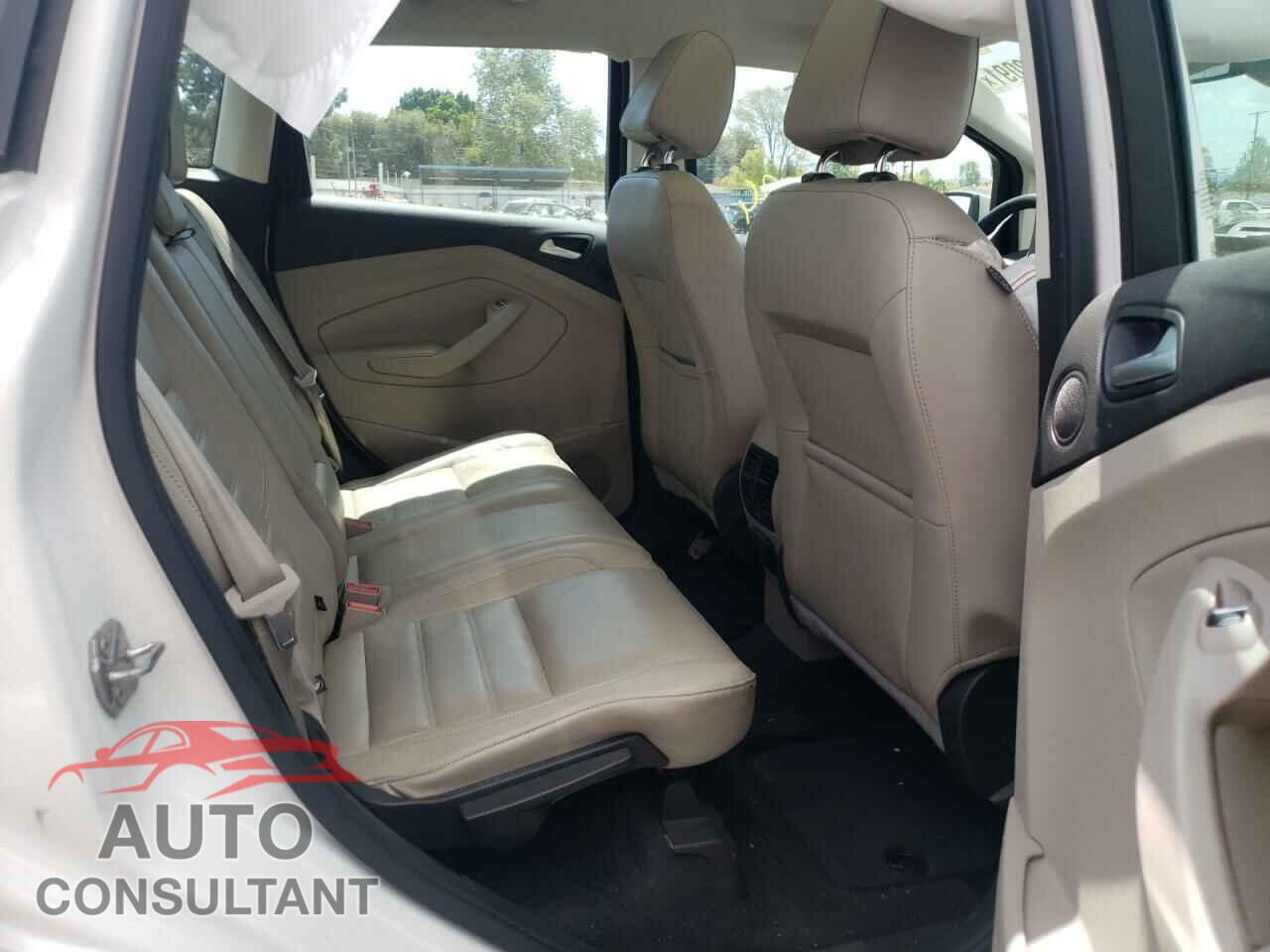 FORD CMAX 2017 - 1FADP5DU7HL104279