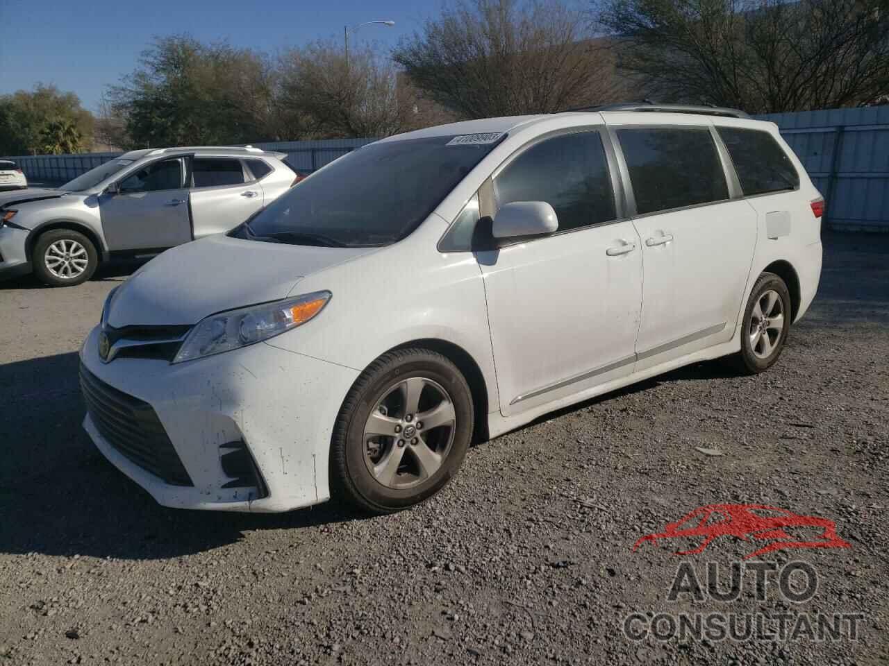 TOYOTA SIENNA 2018 - 5TDKZ3DCXJS915859