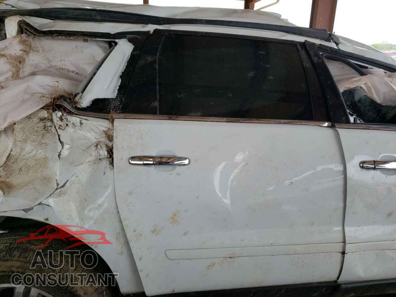 CHEVROLET TRAVERSE 2017 - 1GNKVHKD2HJ348209