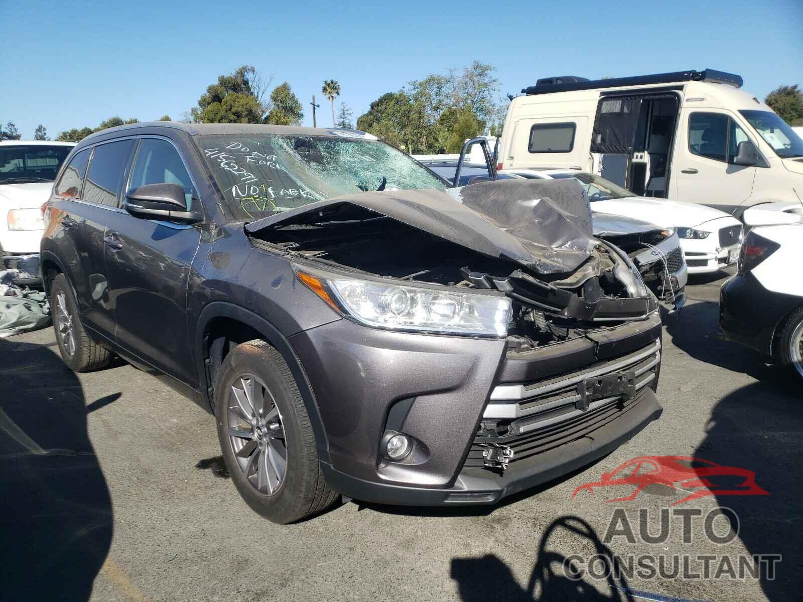TOYOTA HIGHLANDER 2017 - 5TDKZRFH0HS526329