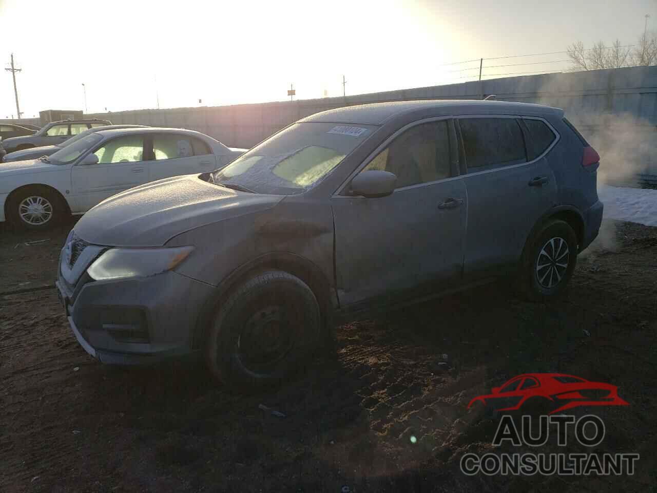 NISSAN ROGUE 2017 - KNMAT2MV2HP533130