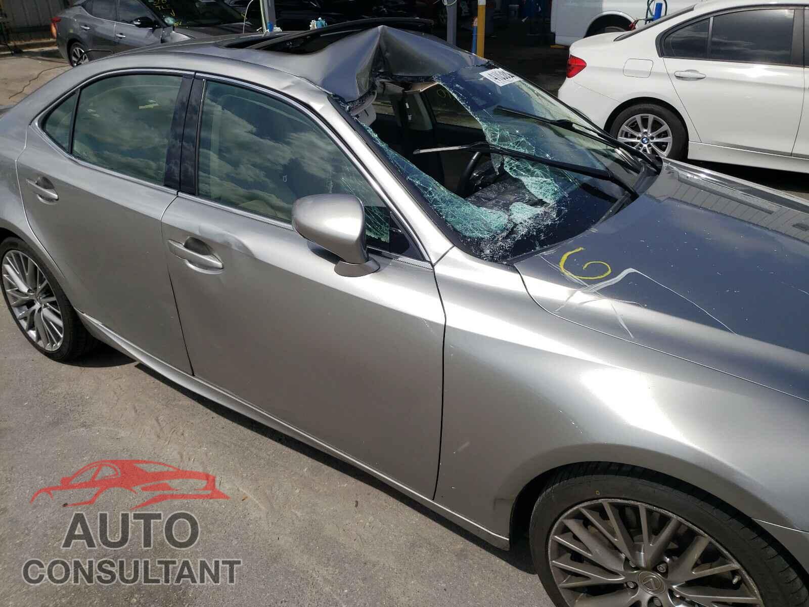 LEXUS IS 2017 - JTHBA1D23H5045440
