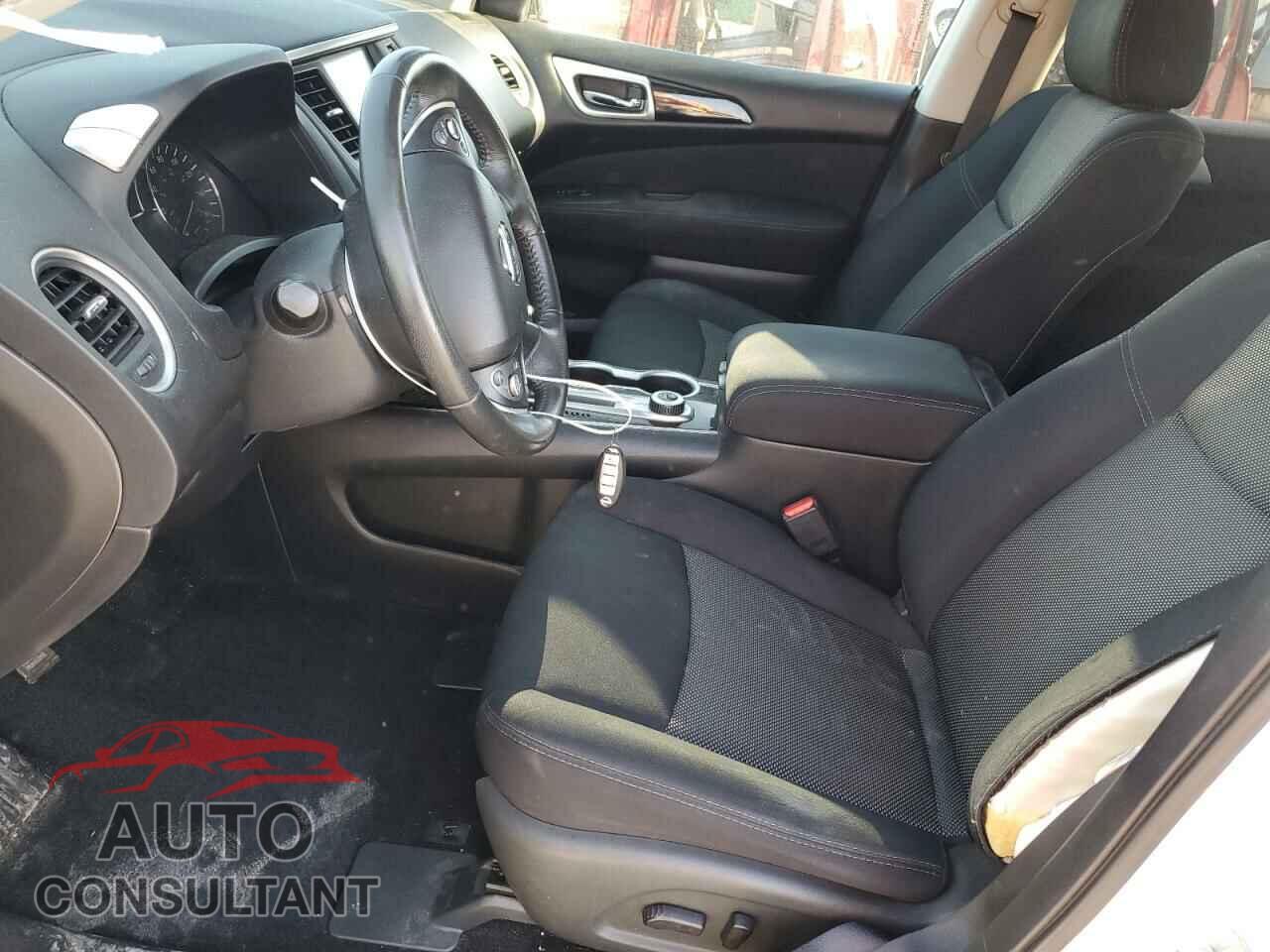 NISSAN PATHFINDER 2017 - 5N1DR2MM7HC910198