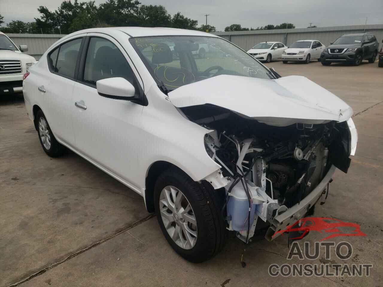 NISSAN VERSA 2018 - 3N1CN7AP7JL862190