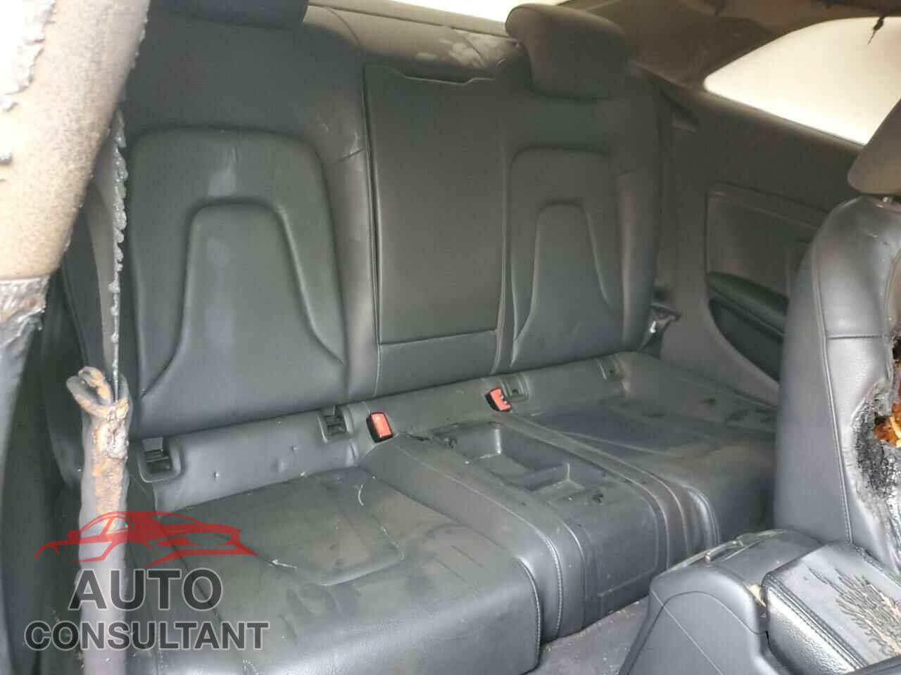 AUDI A5 2010 - WAUCKAFR3AA014048