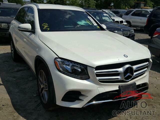 MERCEDES-BENZ GLC 300 4MATIC 2016 - WDC0G4KB0GF079978