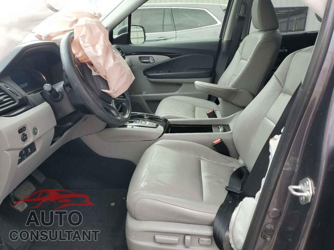 HONDA PILOT 2019 - 5FNYF5H68KB000792